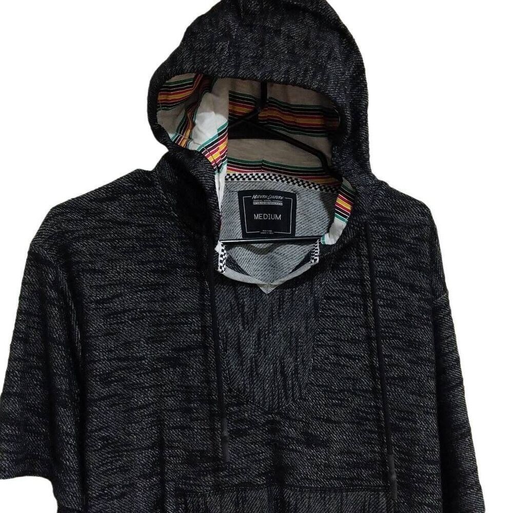 India Surf Hoodie, Mid Sleeve, Modern Culture, Medium, Cool NWT